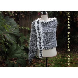 Poncho cruzado
