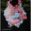 Cuello con broche