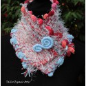 Cuello con broche
