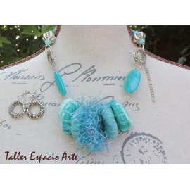 Collar corto con argollas forradas con Aros