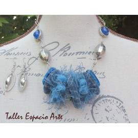 Collar corto con argollas forradas con Aros