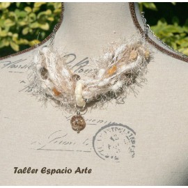 Collar corto de lana sin Aros