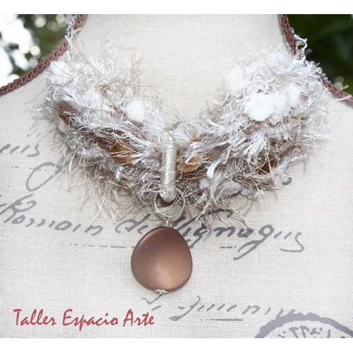 Collar corto de lana sin Aros